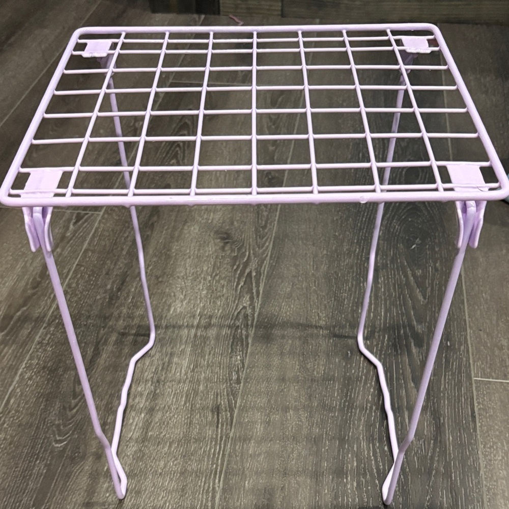Amazon Essentials Lavender Wire Table